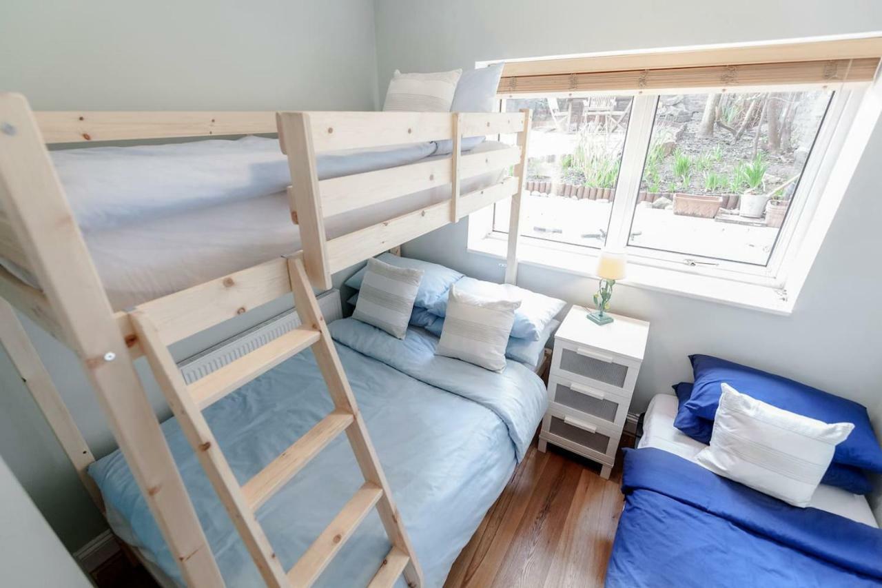 3 Bedroom Garden Flat - Central Location ロンドン エクステリア 写真