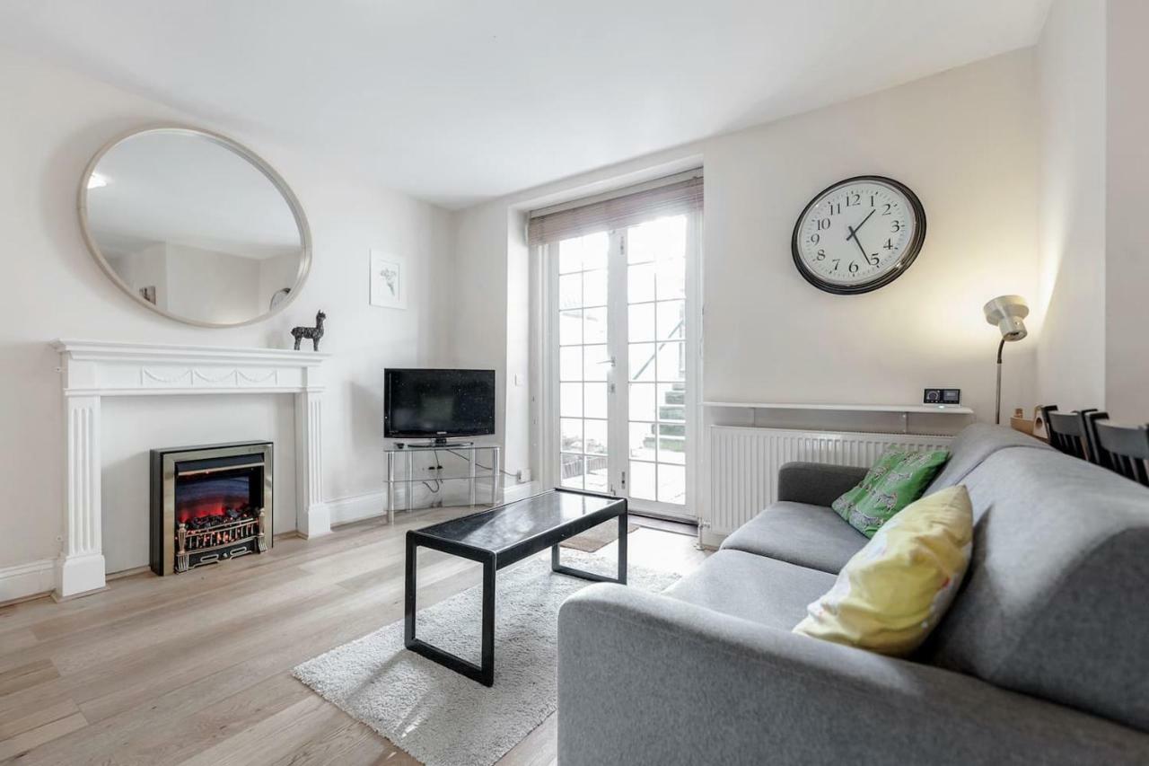 3 Bedroom Garden Flat - Central Location ロンドン エクステリア 写真