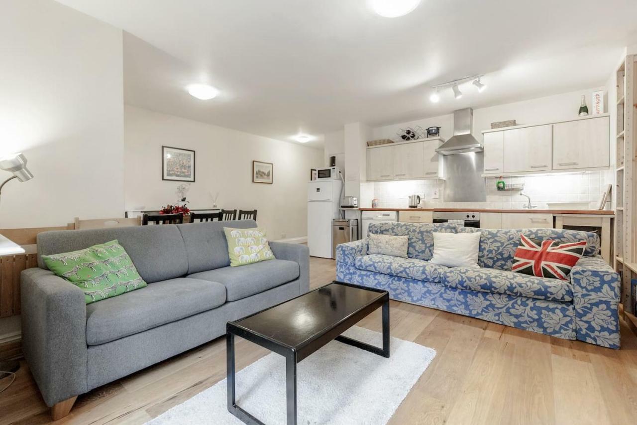 3 Bedroom Garden Flat - Central Location ロンドン エクステリア 写真